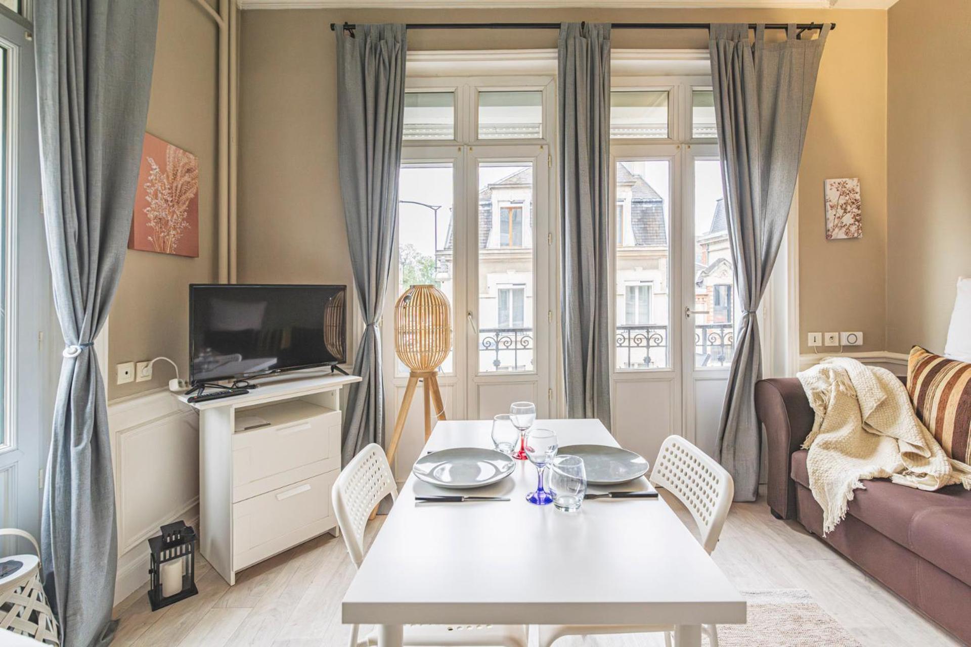 Taittinger 511 Apartment Reims Exterior photo